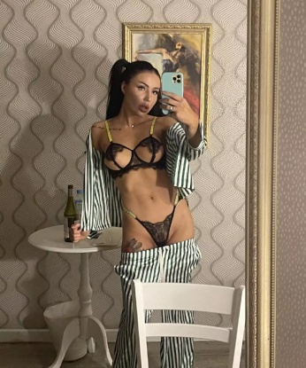 Анкета проститутки Надежда - Фото 1, Курахово, 23 года, №2421